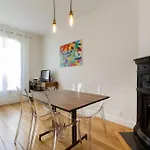 Appartement 2 pièces avec vue Tour Eiffel